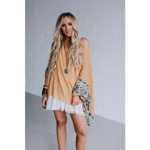 Load image into Gallery viewer, Fallon Embroidered Sleeve Poncho