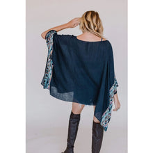 Load image into Gallery viewer, Fallon Embroidered Sleeve Poncho
