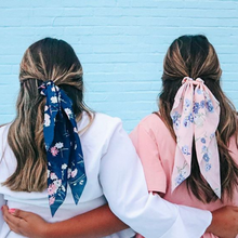 Load image into Gallery viewer, Darling Scrunchie