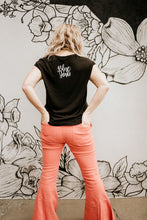 Load image into Gallery viewer, Solid Super Flare Jeans