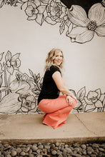 Load image into Gallery viewer, Solid Super Flare Jeans