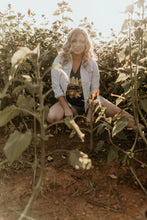Load image into Gallery viewer, She's A Sunflower Tee
