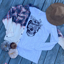 Load image into Gallery viewer, Sugar Skull T-Shirt