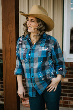 Load image into Gallery viewer, Blue Jean Bleached Flannel Cool Color