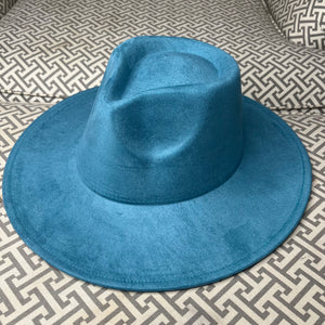 Lainey Wilson Hat