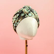 Load image into Gallery viewer, Sassy Twist Headband
