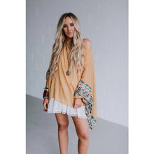 Load image into Gallery viewer, Fallon Embroidered Sleeve Poncho
