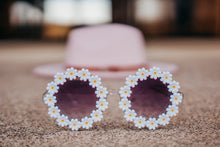Load image into Gallery viewer, Daisy Glasses
